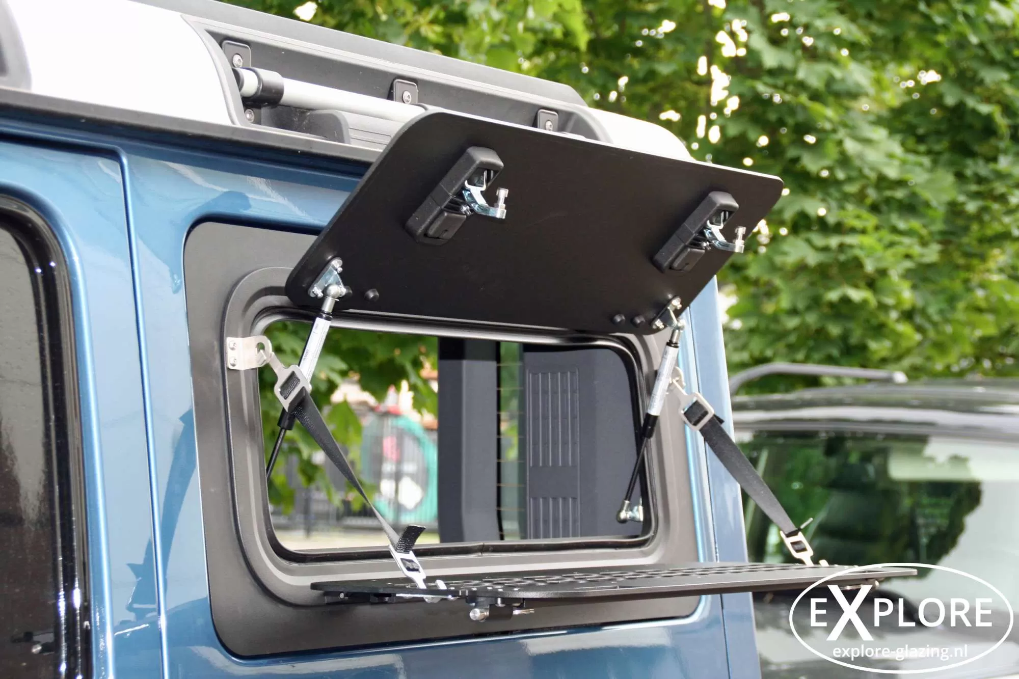 Overlander Light on Aluminium Gullwing | INEOS Grenadier | Explore Glazing