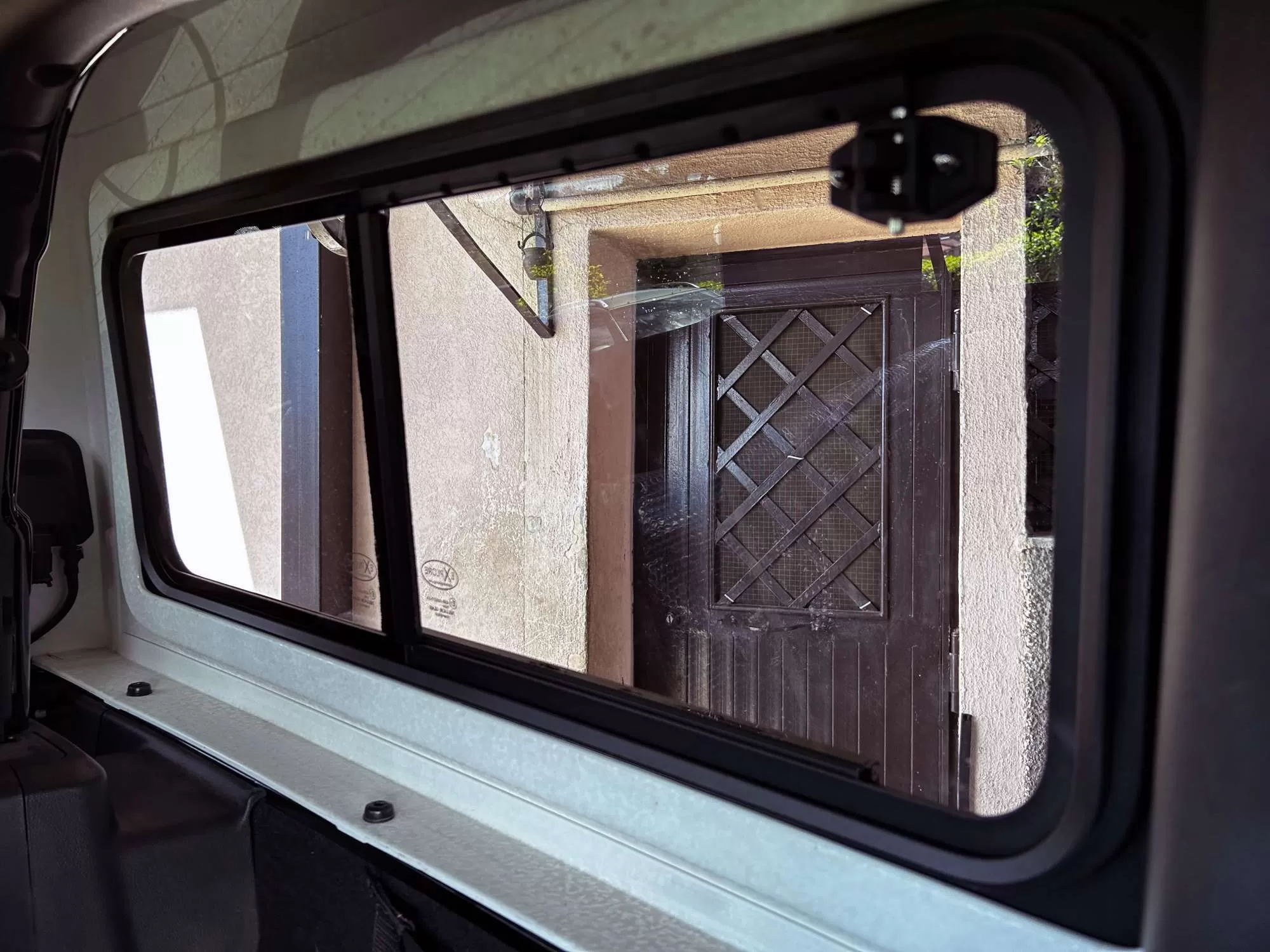 Explore Glazing Jeep Wrangler JK JL edition 3 door sliding window inside view