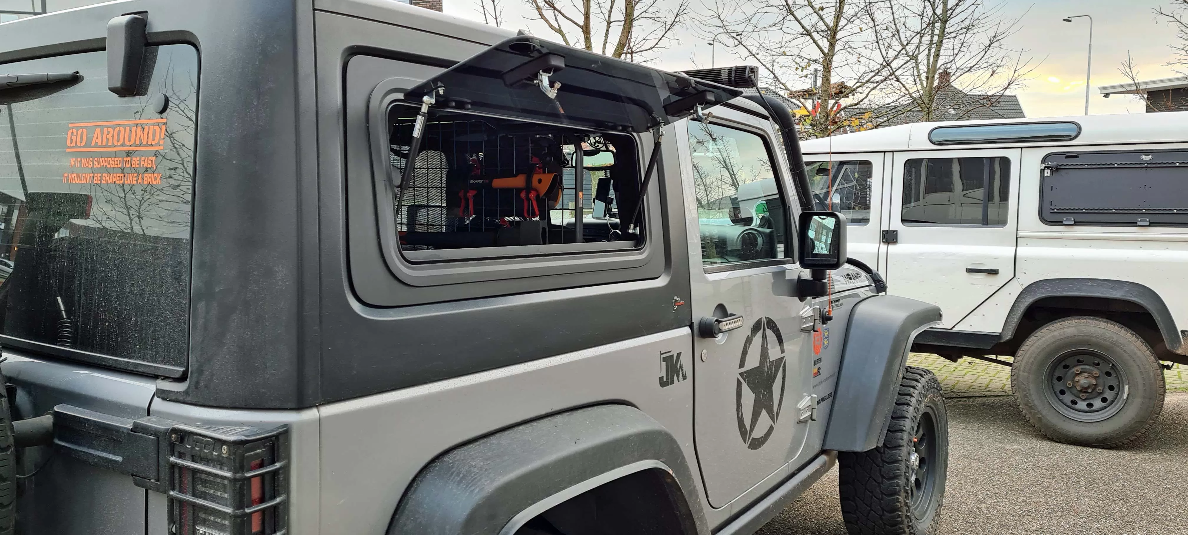 Explore Glazing Jeep Wrangler JK JL 3-door gullwing window glass