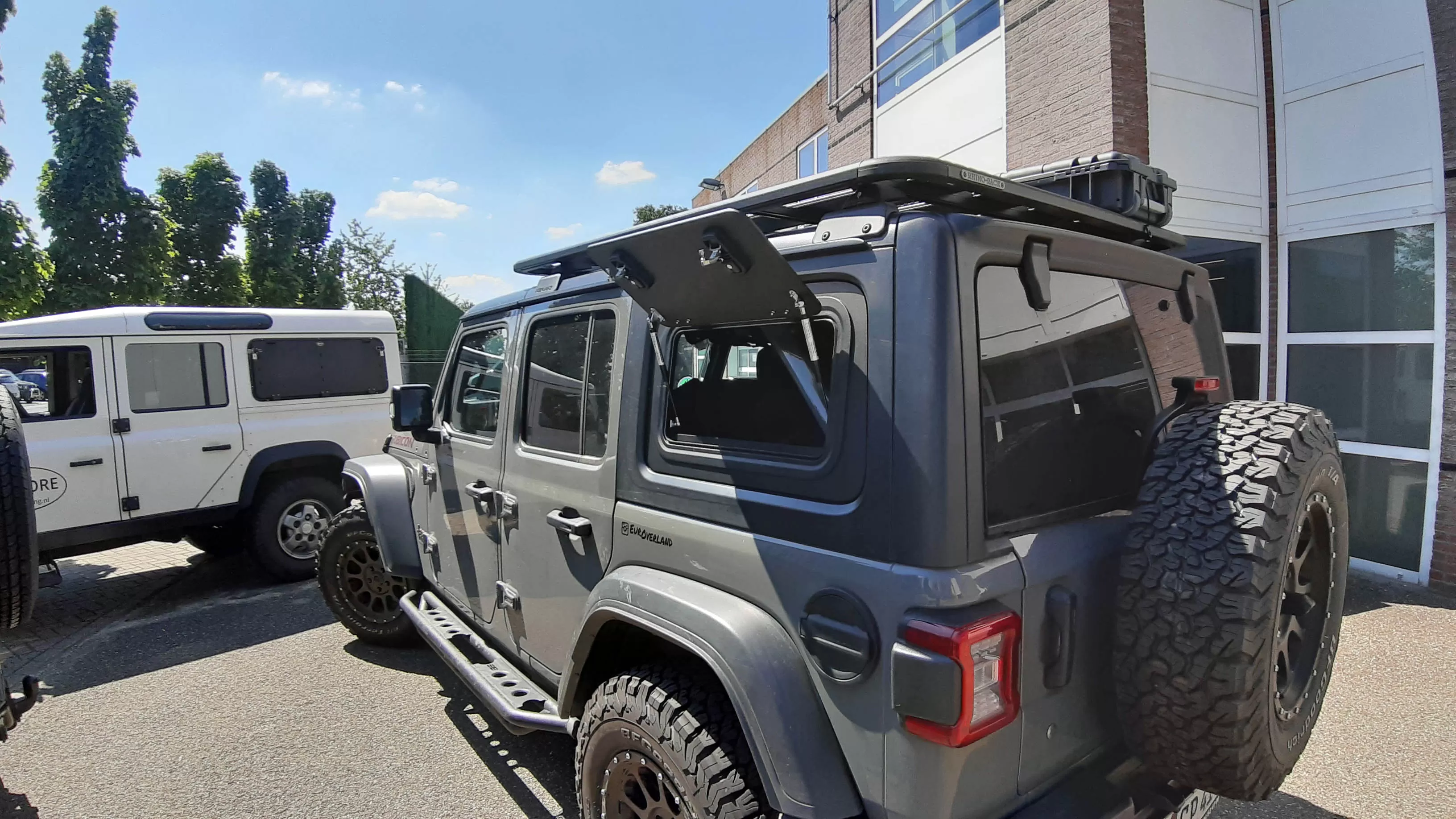 Explore Glazing Jeep Wrangler JKU JLU 5 door gull wing window aluminium